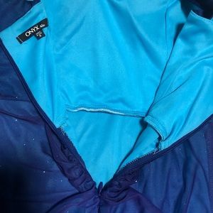 Onyx nite size 8 gown beautiful two tone free of rips and tears